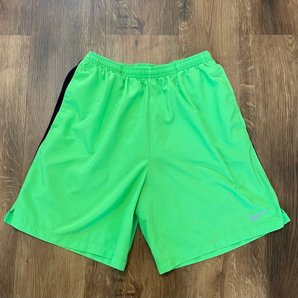 MEN’S NIKE RUNNING SHORTS